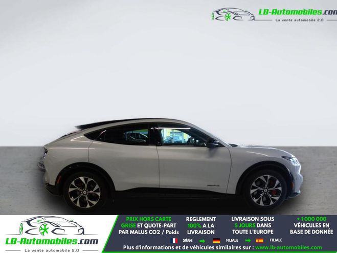 Ford Mustang 76 kWh 269 ch AWD Blanc M�tallique de 2023