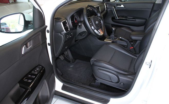 Kia Sportage 1.6 CRDI 136 ch MHEV Black Edition ( Bla Blanc de 2022