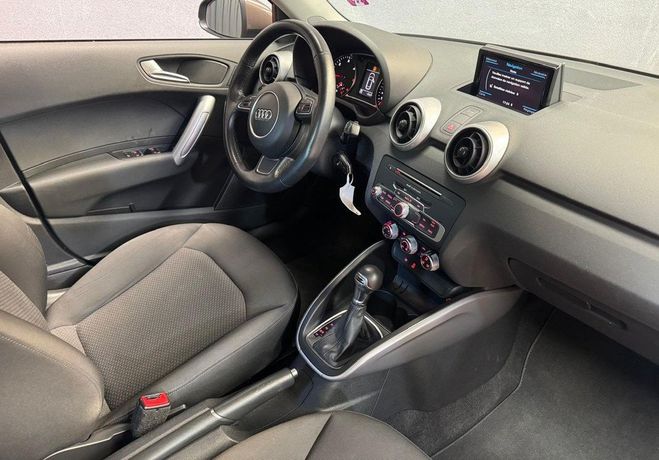 Audi A1 Sportback 1.4 TDi 90cv S-Tronic R�vis�e  Gris de 2015