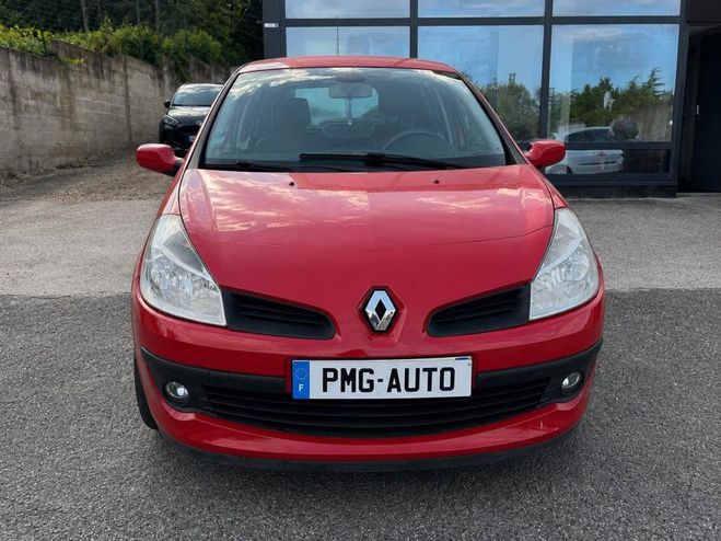 Renault Clio 1.6i 16V - 110 - BVA III BERLINE Dynamiq ROUGE de 2006