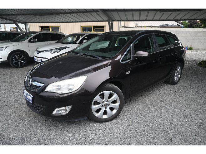 Opel Astra SPORTS TOURER 2.0 CDTI 165 ch FAP Start/ Marron de 2012