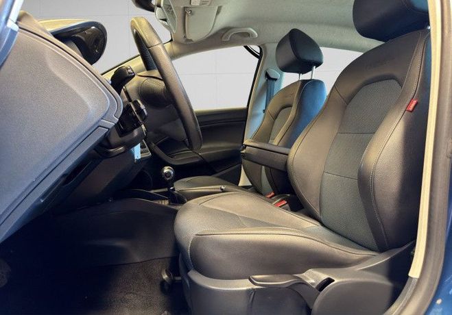 Seat Ibiza 1.6 TDI 90 I TECH DSG 5P � partir de 142 Bleu de 2014