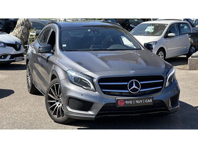 Mercedes Classe GLA CLASSE 200d - BV 8G-DCT - AMG Line GRIS FONCE de 2016