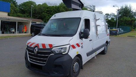 Renault Master nacelle tronqu� Versalift 14m 2021 d'occasion a   La Boisse (01)