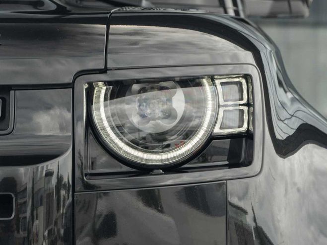 Land rover Defender D250 X-Dynamic 22' Wheels 360� Camera Me Noir Santorini Black de 