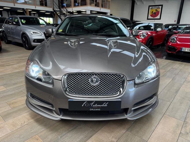 Jaguar XF 3.0 240 LUXURY PREMIUM BVA / SIEGES ELEC Gris de 2008
