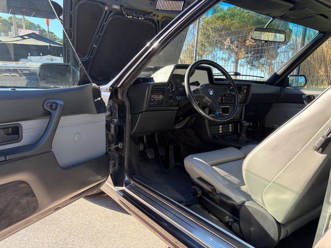 BMW Serie 6 M 635 CSI Diamant Schwartz metallic de 1985