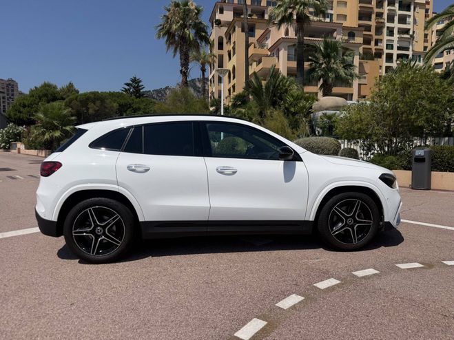 Mercedes Classe GLA Classe 200d 150ch AMG Line 4Matic BLANC de 2024