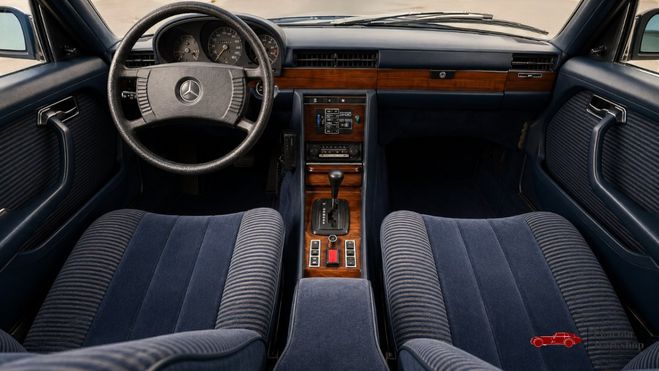 Mercedes 280 SE SE Gris Clair M�tallis� de 1980