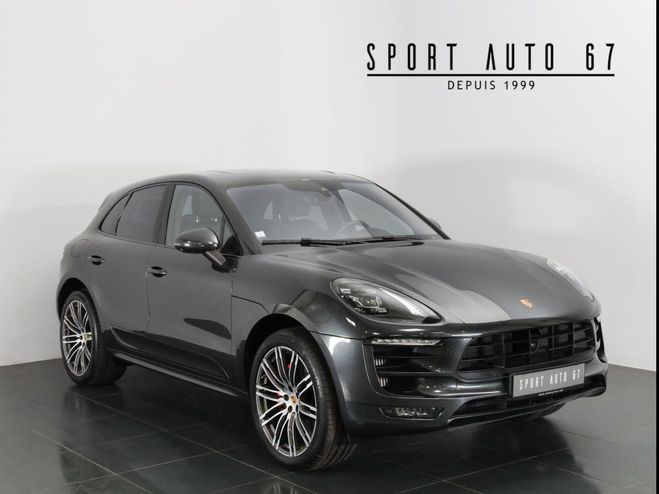 Porsche Macan GTS 6 cylindres 3.0L bi turbo Vulkangrau de 2016