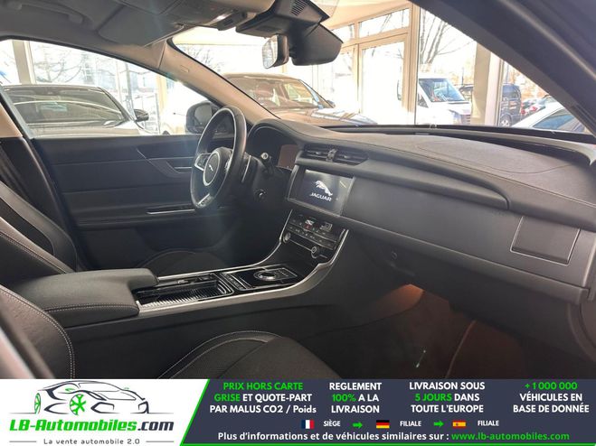 Jaguar XF 300 ch BVA AWD Gris M�tallique de 2019