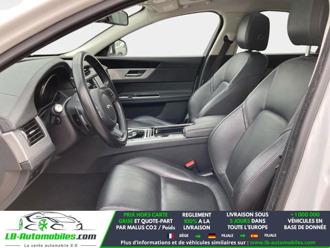 Jaguar XF 180 ch BVA Blanc de 2018