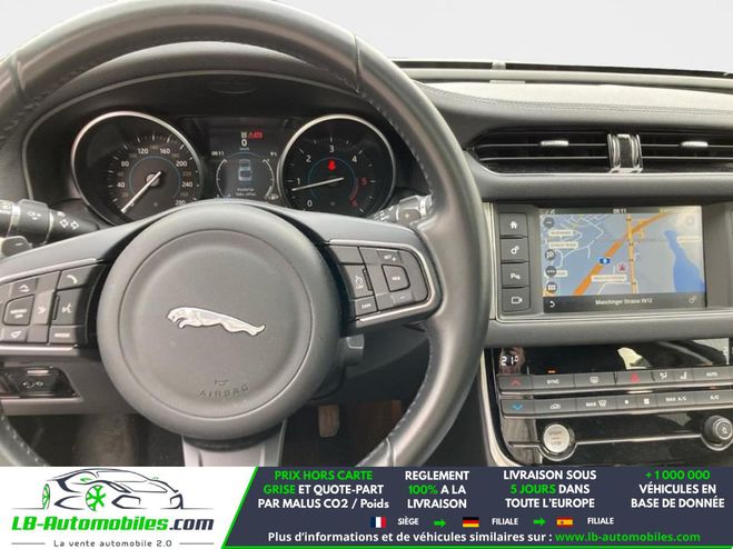 Jaguar XF 180 ch BVA Blanc de 2018