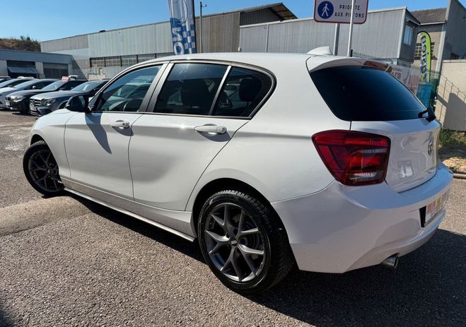 BMW Serie 1 116i 136ch Lounge Plus 5p Boite Rapport  Blanc de 2015