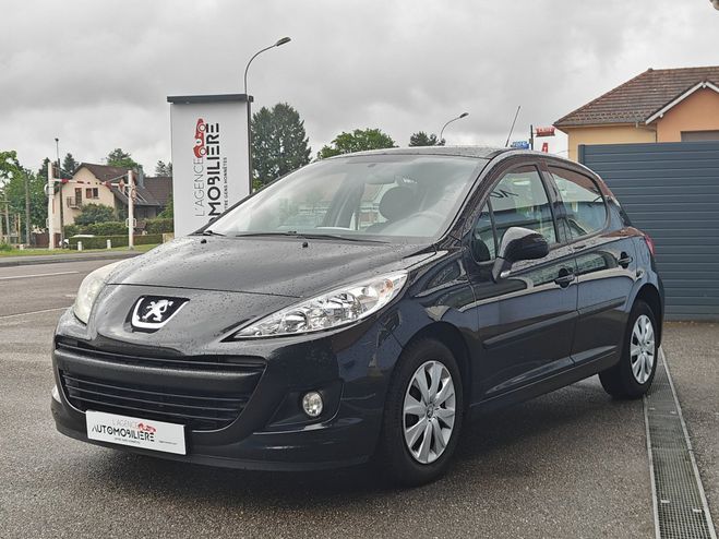 Peugeot 207 1.4 VTi 16v Active 5p 95CH Noir de 2010
