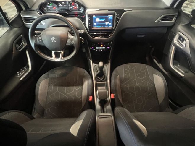 Peugeot 2008 GENERATION-I 1.2 Puretech 82ch Style Cou Blanc de 2019