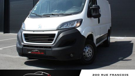 Peugeot Boxer CAMIONNETTE 2.2 BLUEHDI 140ch 2021 d'occasion a Caudan (56)