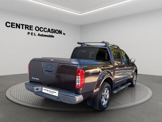 Nissan Navara Pickup 4x4 Double-Cab Bordeaux de 2009