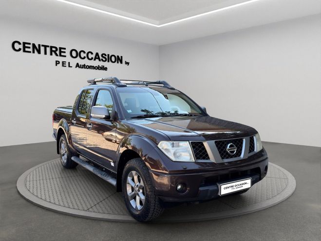Nissan Navara Pickup 4x4 Double-Cab Bordeaux de 2009