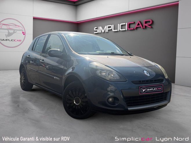 Renault Clio 3 Phase 2 68cv EDITION 1.5DCI 70 Autre de 2009