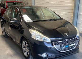 Voir d&eacute;tails -Peugeot 208 1.6 E-HDI 92 CV ALLURE bo�te 5 Clim auto &agrave; Saint-Brice-sous-For�t (95)