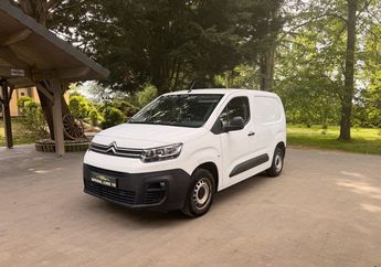  Voir d&eacute;tails -Citroen Berlingo van m bluehdi 100 s&s bvm5 driver 8 325  &agrave; Saint-Martin-des-Champs (78)