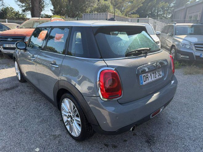 Mini Cooper 5 PORTES D 116CH BUSINESS BVA GRIS C de 2015