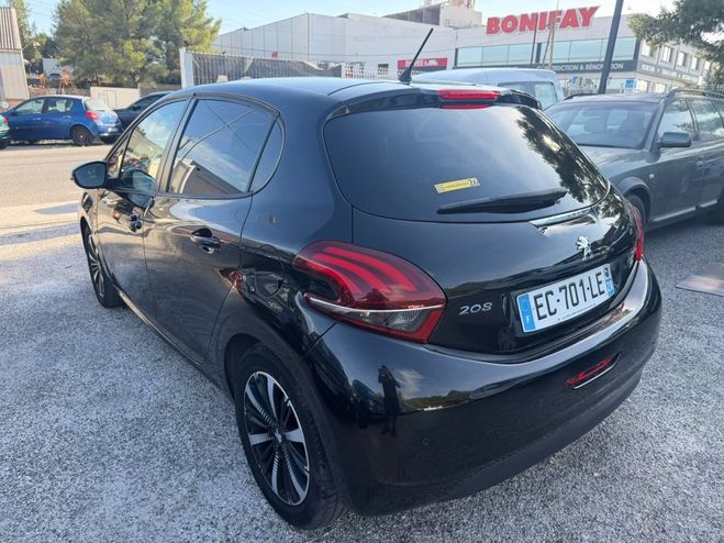 Peugeot 208 1.2 PURETECH ALLURE 5P NOIR de 2014
