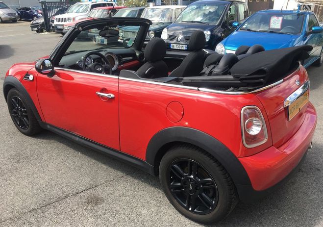 Mini One cabriolet ii (2) 1.6 112 cooper d pack r Rouge de 2013