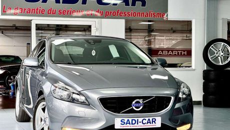 Volvo V40 1.6 D2 114cv Momentum  d'occasion a Gilly (60)