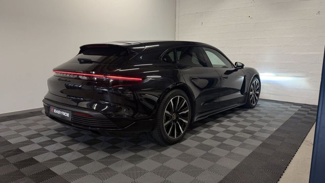 Porsche Taycan Turbo Sport Turismo / ROUE ARRI�RES DIRE NOIR de 2022