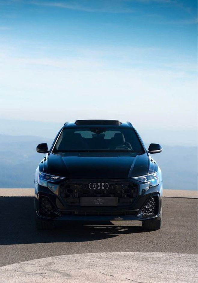 Audi Q8 60 tfsi-e 490 competition quattro s line Noir de 2024