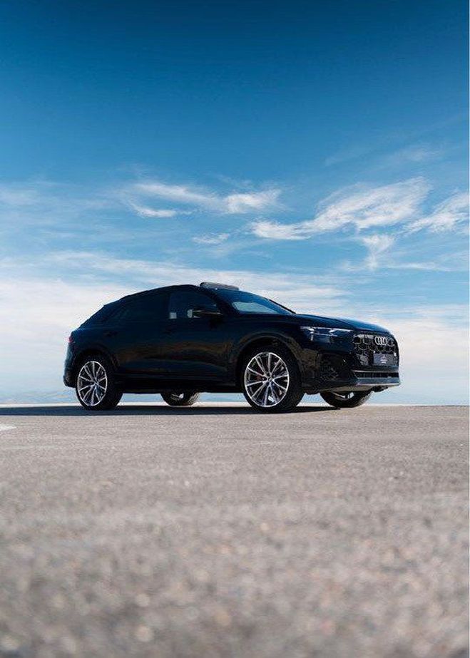 Audi Q8 60 tfsi-e 490 competition quattro s line Noir de 2024