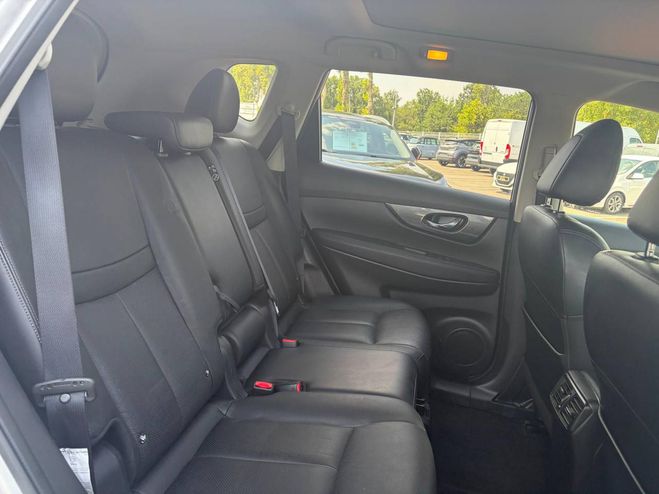 Nissan X Trail X-Trail 1.6 dCi - 130 Euro 6  Tekna GRIS CLAIR de 2017