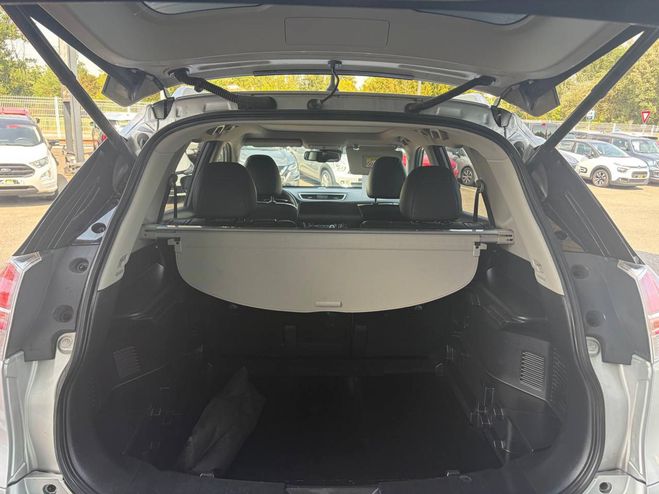 Nissan X Trail X-Trail 1.6 dCi - 130 Euro 6  Tekna GRIS CLAIR de 2017