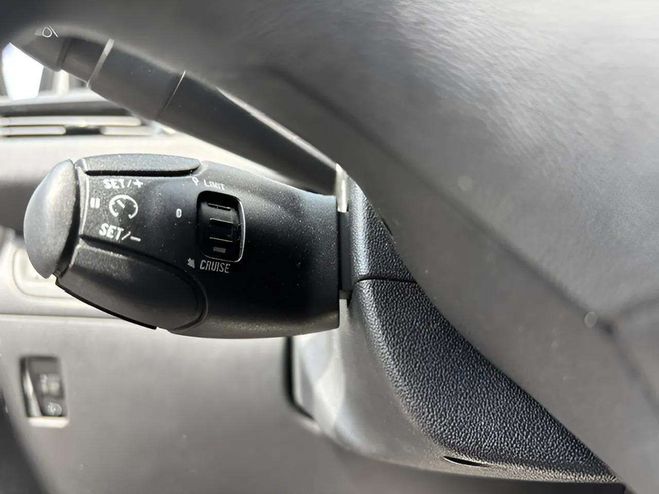 Peugeot 208 1.0 VTI ACCESS 5P GRIS C de 2013