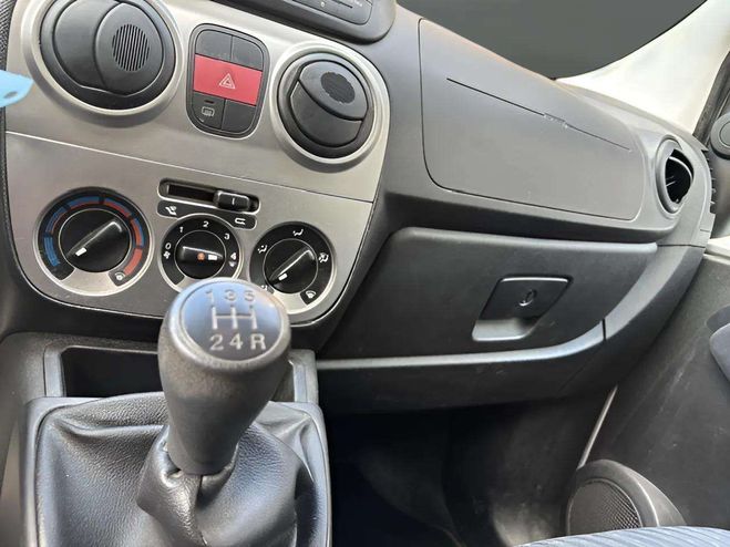 Peugeot Bipper 1.3 HDI 75CH FAP OUTDOOR GRIS F de 2013