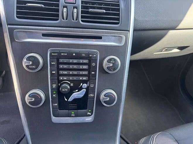 Volvo XC60 D4 181CH START&STOP MOMENTUM BUSINESS GRIS C de 2015