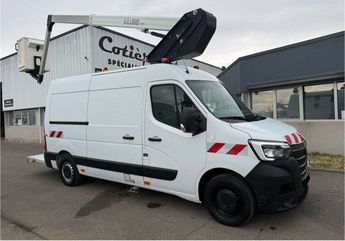  Voir d&eacute;tails -Renault Master fourgon l2h2 nacelle Klubb k32 3 places &agrave;   La Boisse (01)