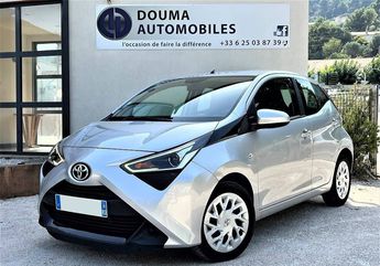  Voir d&eacute;tails -Toyota Aygo 1.0 VVT-i 72ch x-play 5p &agrave; Solli�s-Ville (83)