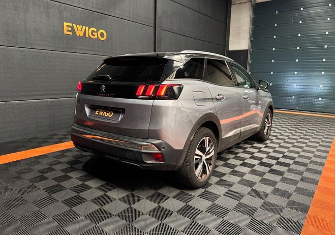 Peugeot 3008 GENERATION-II 1.2 TURBO 130cH ALLURE LIN Gris de 2018
