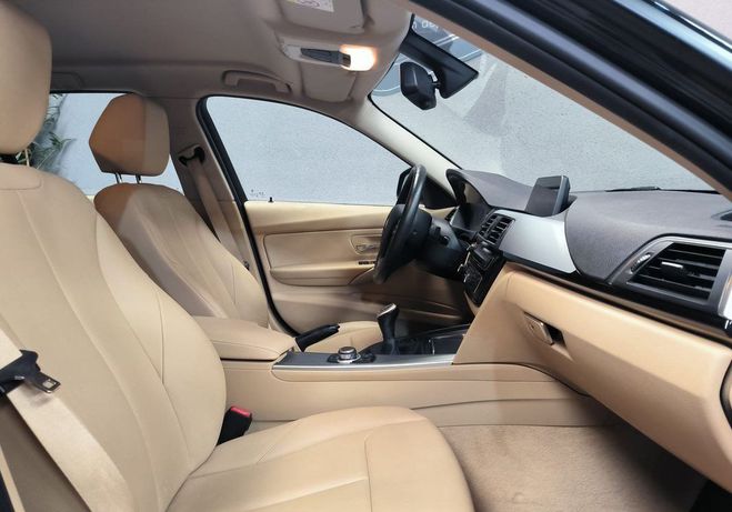 BMW Serie 3 318d Touring 150cv Lounge R�vis�e et gar Noir de 2017