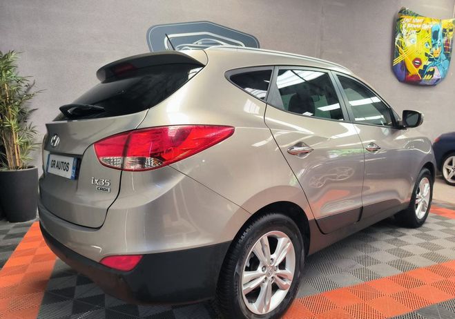 Hyundai Ix35 2WD 2.0 Crdi 136cv Premium R�vis� et gar Gris de 2010