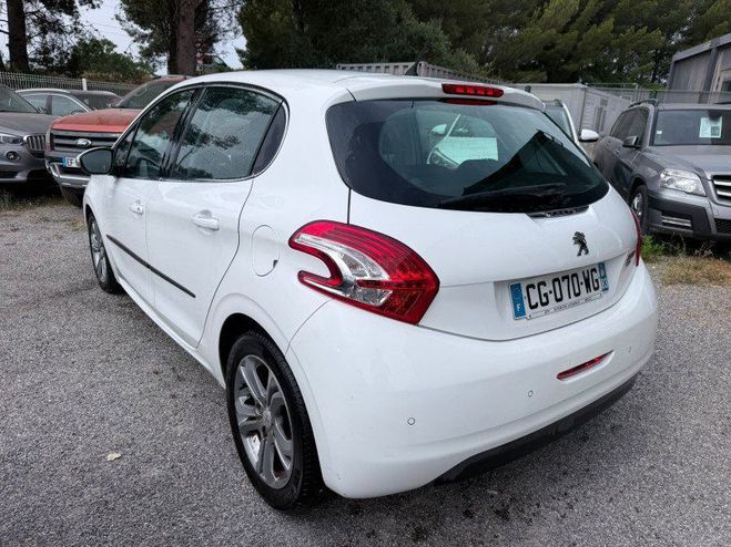 Peugeot 208 1.6 E-HDI FAP ALLURE 5P BLANC de 2012
