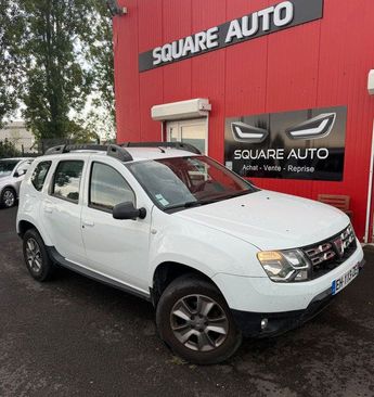  Voir d&eacute;tails -Dacia Duster 125ch Black Touch 4X4 &agrave; Clermont-Ferrand (63)