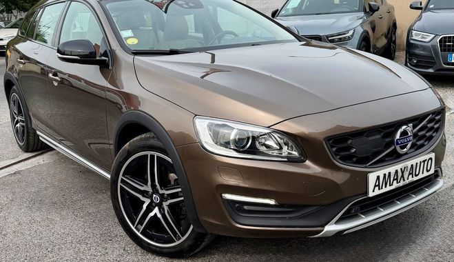 Volvo V60 2.0L TDI 190ch Ph. 2 Cross Country D4 LU Marron de 2016