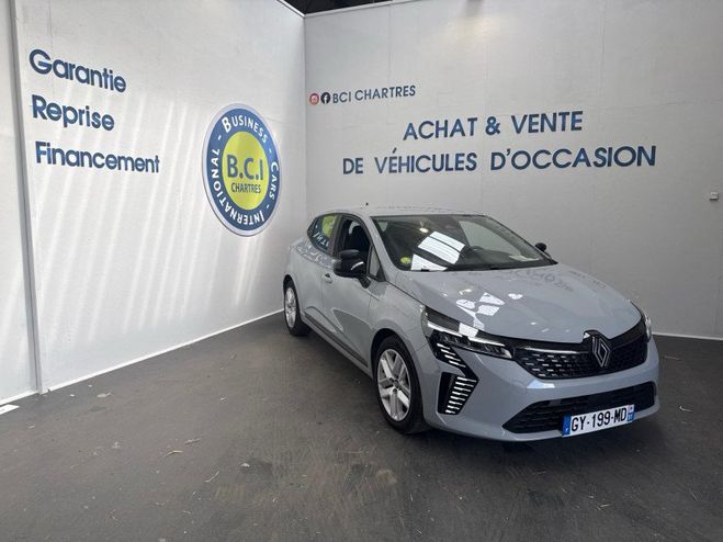 Renault Clio V 1.5 BLUE DCI 100CH EVOLUTION AUTO ECOL Gris C de 2024