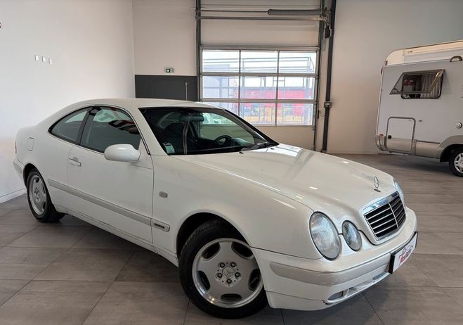 Mercedes Classe CLK Classe 200 2.0 i 136cv ELEGANCE Blanc de 1998