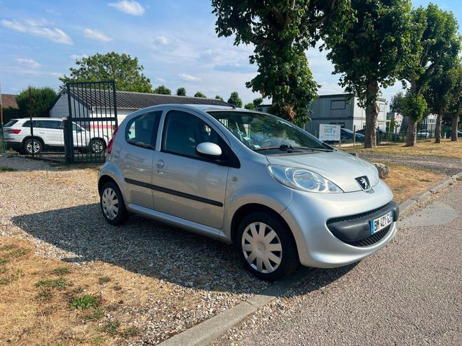 Peugeot 107 1.0e 12V 68cv Urban Gris de 2007