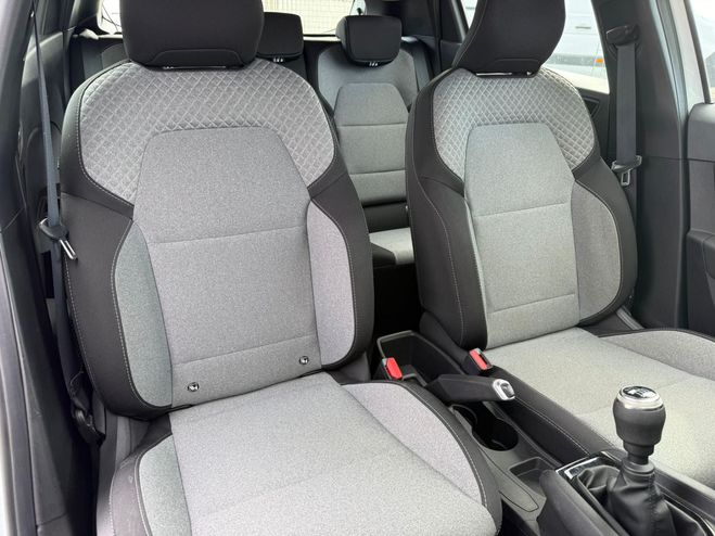 Renault Clio 1.6 E-Tech Hybride 145 Evolution GRIS CLAIR de 2025